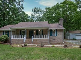 6570 W Old Mountain Rd, Louisa, VA 23093