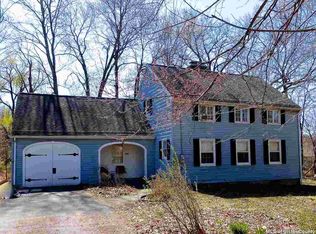 2 Cicero Ave, New Paltz, NY 12561