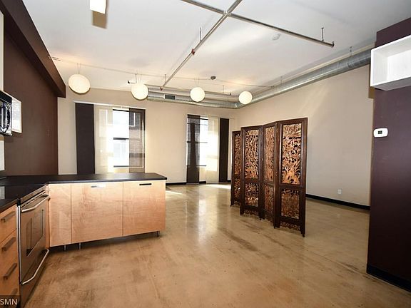 3rd image of 350 Saint Peter St #41