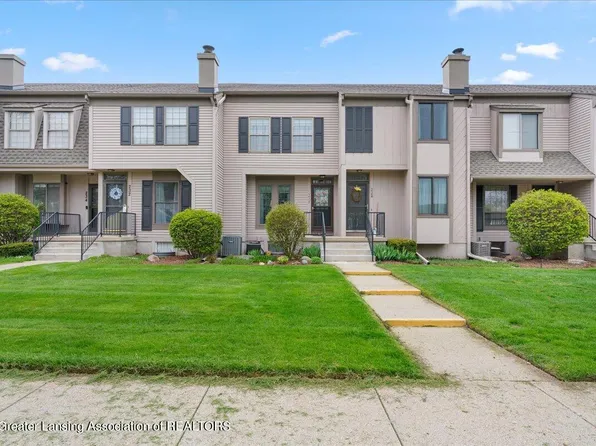 230 Park Meadows Dr #15, Lansing, MI 48917