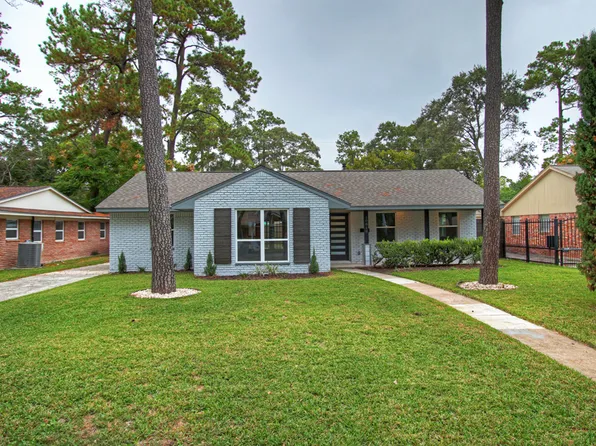 10018 Cedardale Dr, Houston, TX 77055