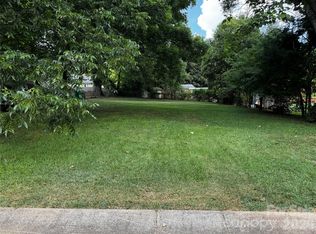 1010 Lomond Ave, Charlotte, NC 28206