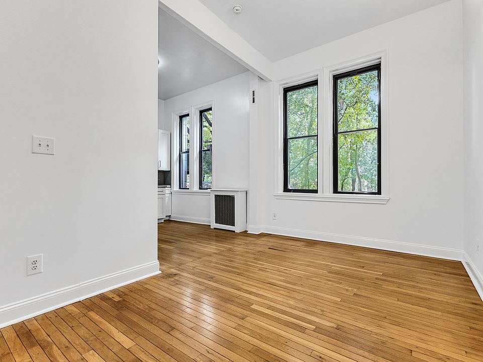 1st image of 217 Central Park N APT 3