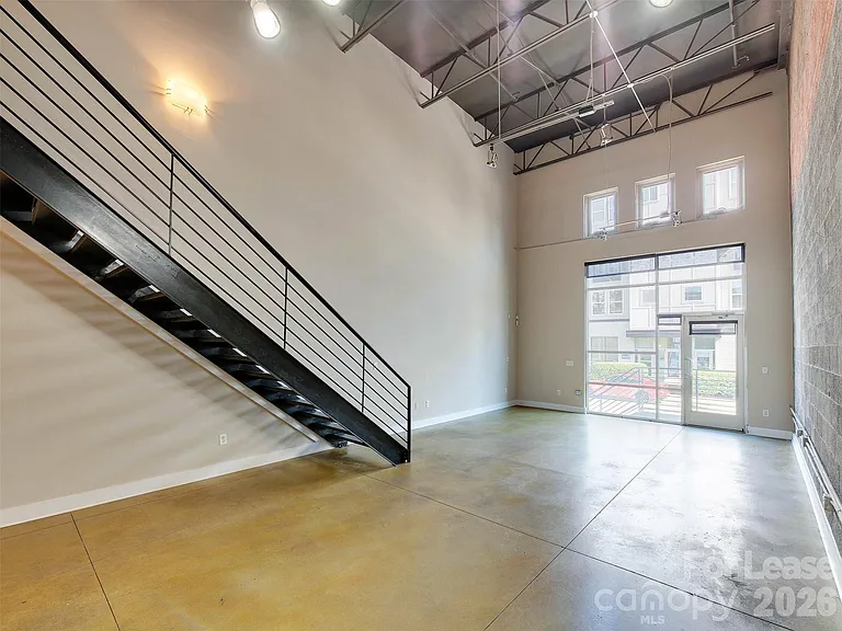 927 Westmere Ave — Photo 13