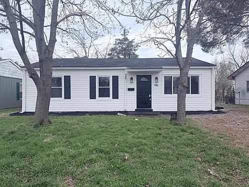 705 Saint Martin Dr Photo 1