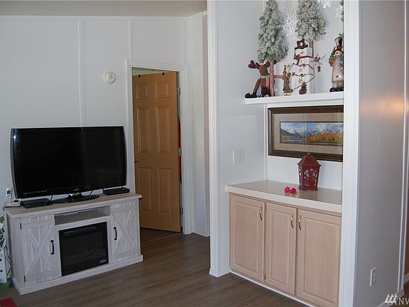 5th image of 16448 Cougar Village Ln SE