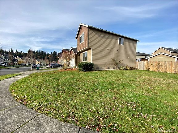 3rd image of 222 Otter Dr