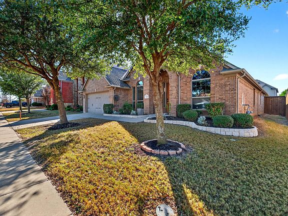 4th image of 350 Falstaff Dr