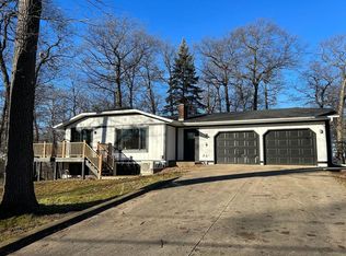 23190 Cross Dr, Deerwood, MN 56444