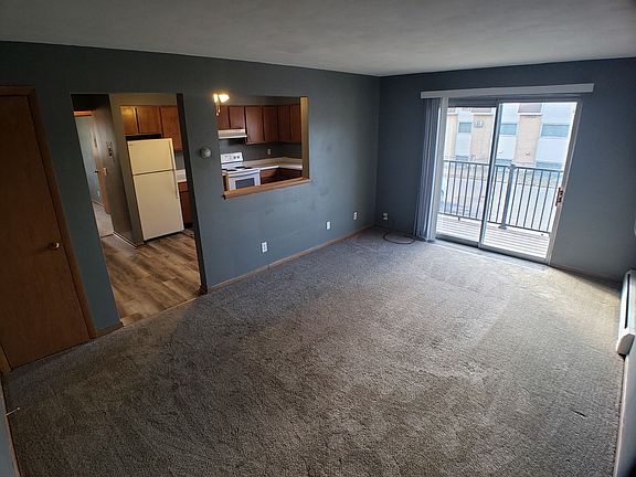 4th image of 1208 3rd Ave NE APT 203
