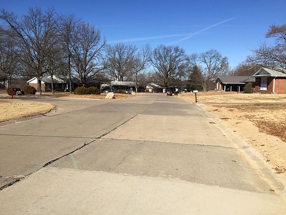 5th image of 46 Club Grounds North Dr