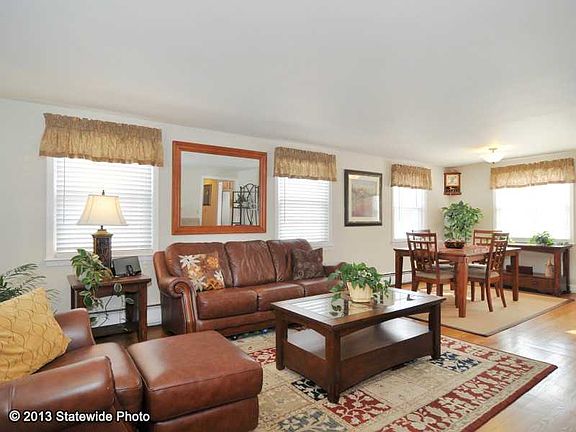 5th image of 144 Brayton Ave