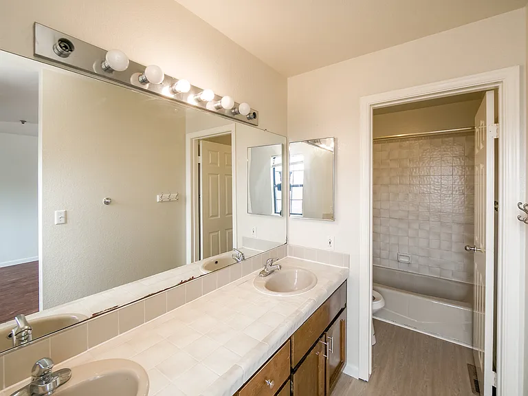 419 Dorado Ter — Photo 13