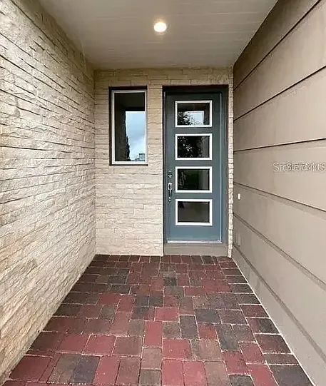 3 bed, 1708 sqft, $2,920 — Photo 3