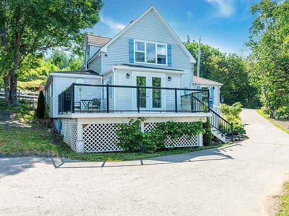 3rd image of 608 Granville Rd