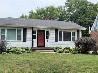 1668 Northwest Dr, Des Moines, IA 50310