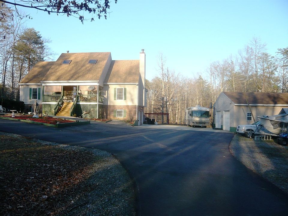 Exterior Front House and Garage