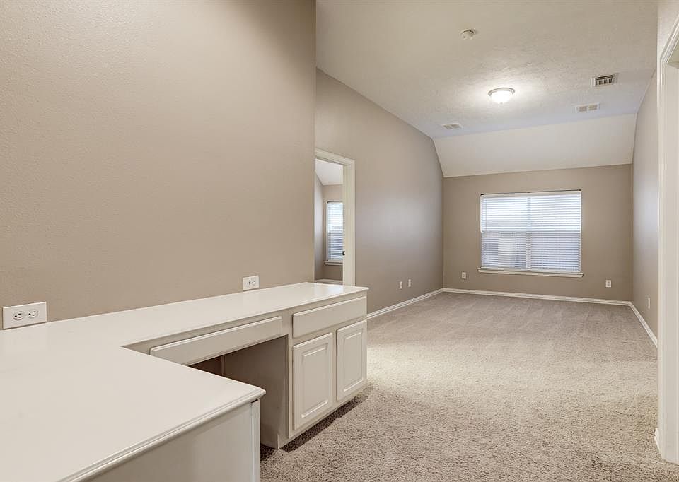 1st image of 1014 Misty Trails Ln