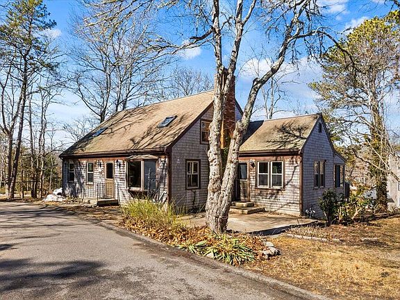 2nd image of 1094 County Road