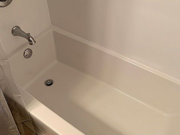 3rd image of 2109 Rainbow Dr