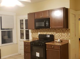 31 Barclay St #2, Worcester, MA 01604