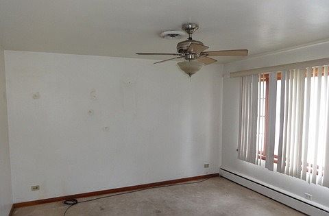 2nd image of 15520 Champlain St