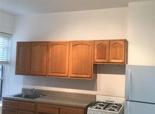 561 Saint Johns Pl APT 3A, Brooklyn, NY 11238