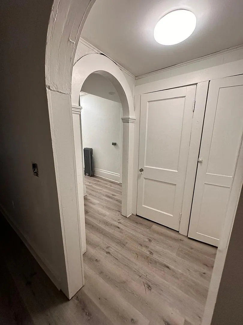 1403 Main Street — Photo 4