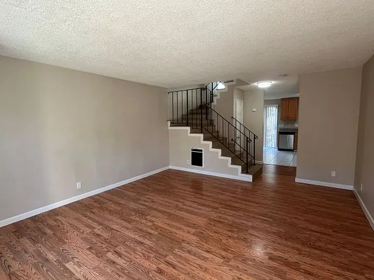 4560 Thornton Ave #15 — Photo 3