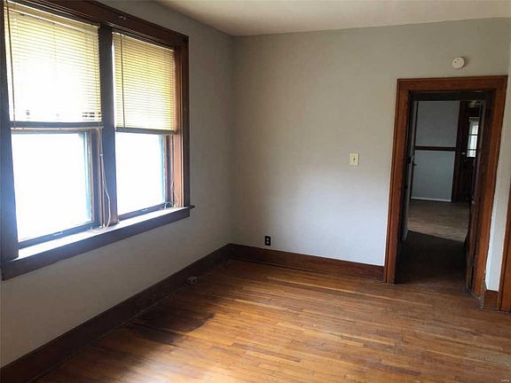 3rd image of 616 Koeln Ave