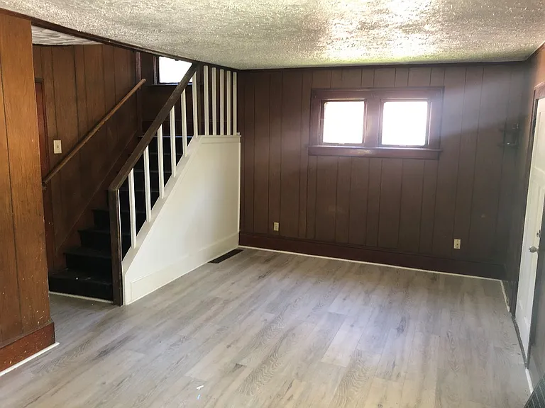 712 Garfield St — Photo 3