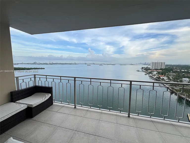 11111 Biscayne Blvd #20E — Photo 4