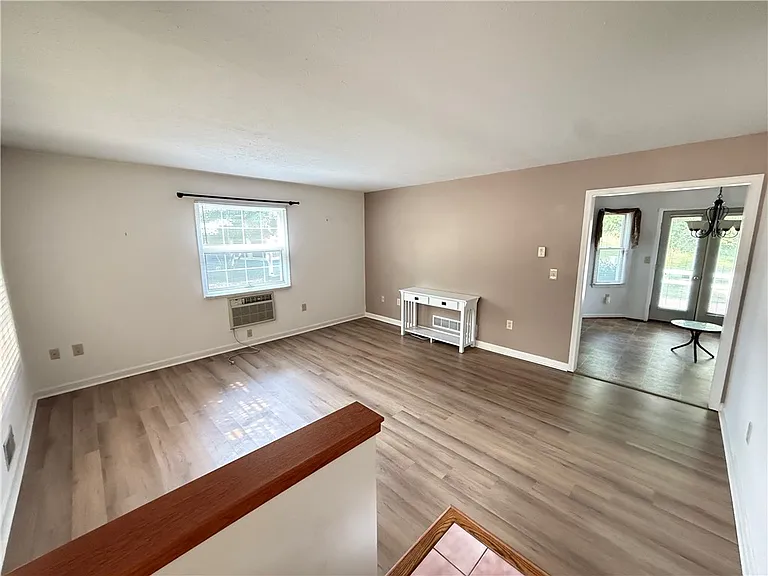 9 Wisteria Ln — Photo 12