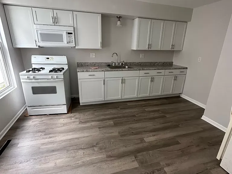 812 Wall St #1 — Photo 1
