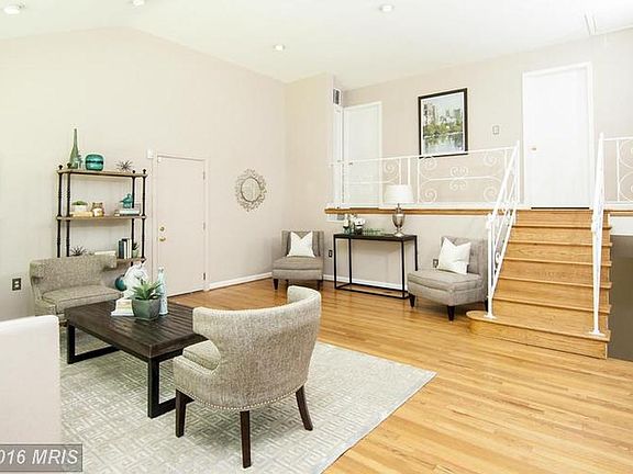 5th image of 9226 E Parkhill Dr
