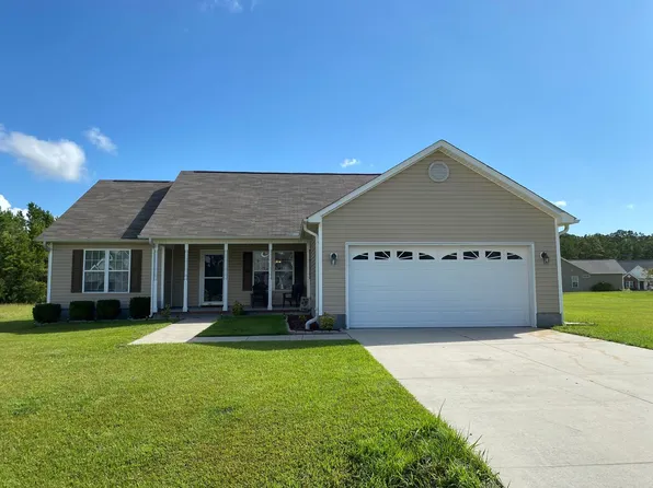 112 Michelle Ward Ln, Maple Hill, NC 28454