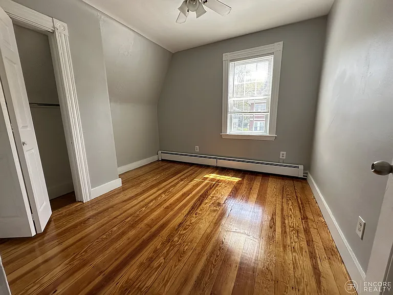 144 Nonantum St #2 — Photo 5