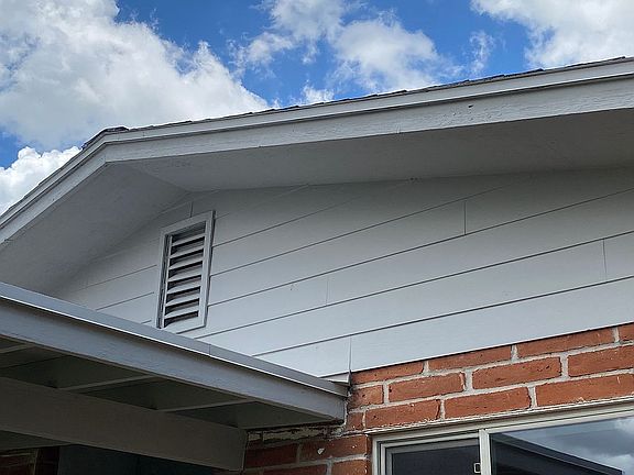 4th image of 1738 W Meadow Hills Dr