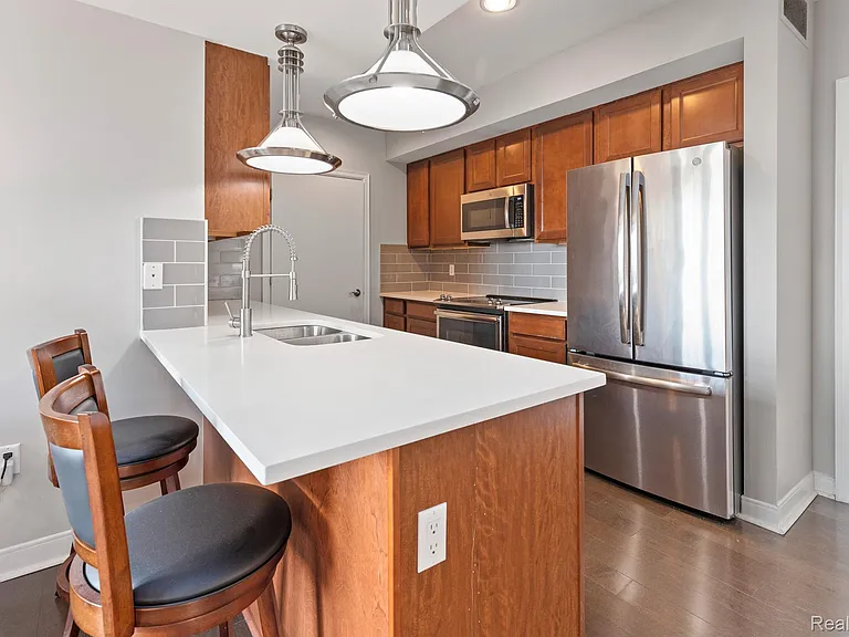 525 W Lafayette Blvd #13C — Photo 6