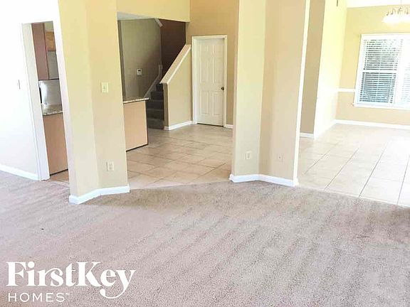4th image of 9323 Helmsley Dr