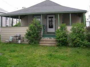 18 H St, Hampton, NH 03842