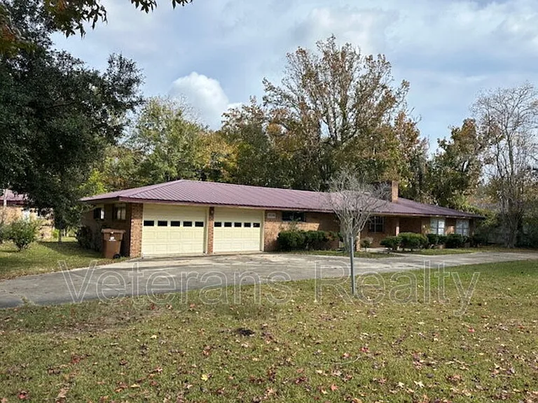 19136 Pineville Rd — Photo 1