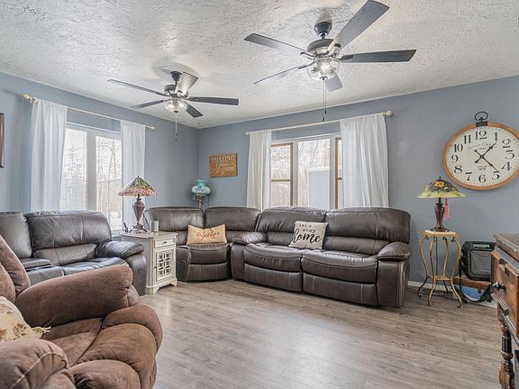 5th image of 1300 Garay St