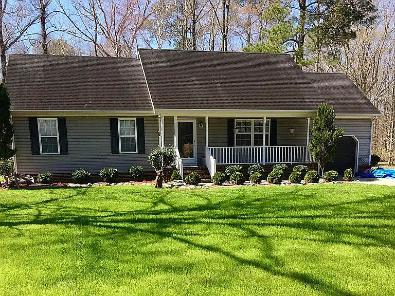 1607 Caddy Ln — Photo 1