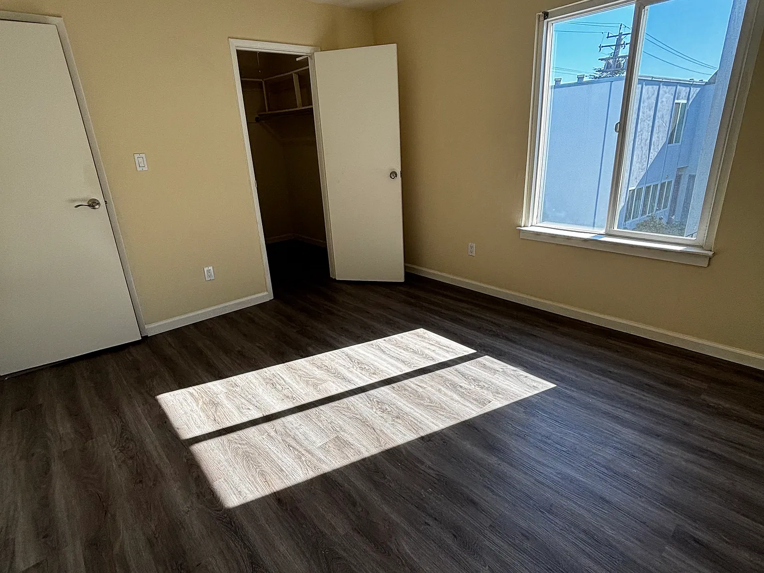 2 bed, $2,600 — Photo 4