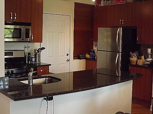 1st image of 1652 W Farwell Ave APT 2L