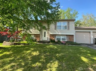 2251 Manton Dr, Miamisburg, OH 45342