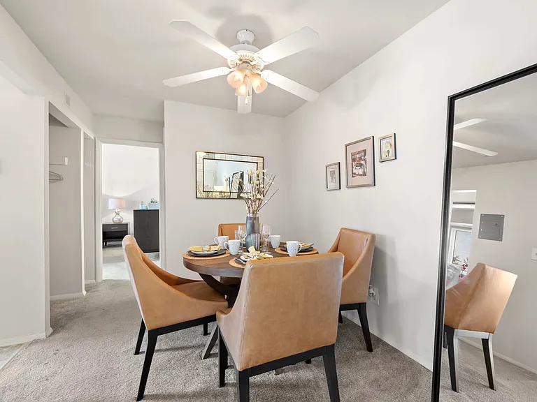 18-web-or-mls-commonsatwhitemarshmodel1-7