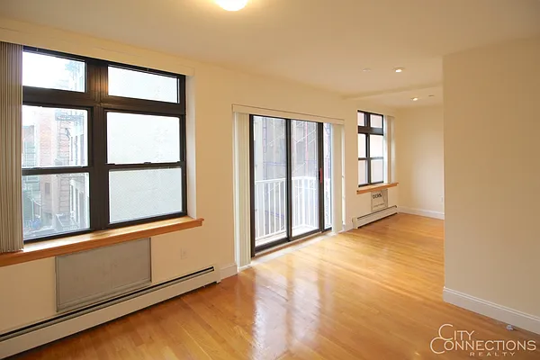 Rented by City Connections Realty | media 5