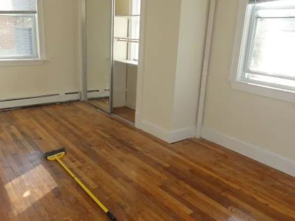 6 Lincoln Ave, Somerville, MA 02145